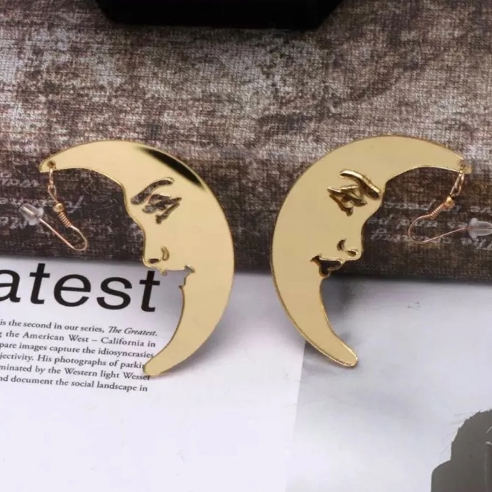 Elegant Gold Moon Face Earrings